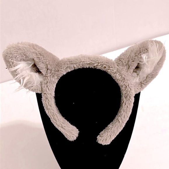Great Wolf Lodge/ Gray Wolf Ears Souvenir Headband Children One Size - Picture 1 of 9